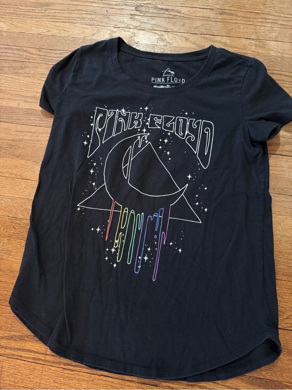 Pink Floyd Black Tee with Crescent Moon and Rainbow Drip Graphic - Size Small